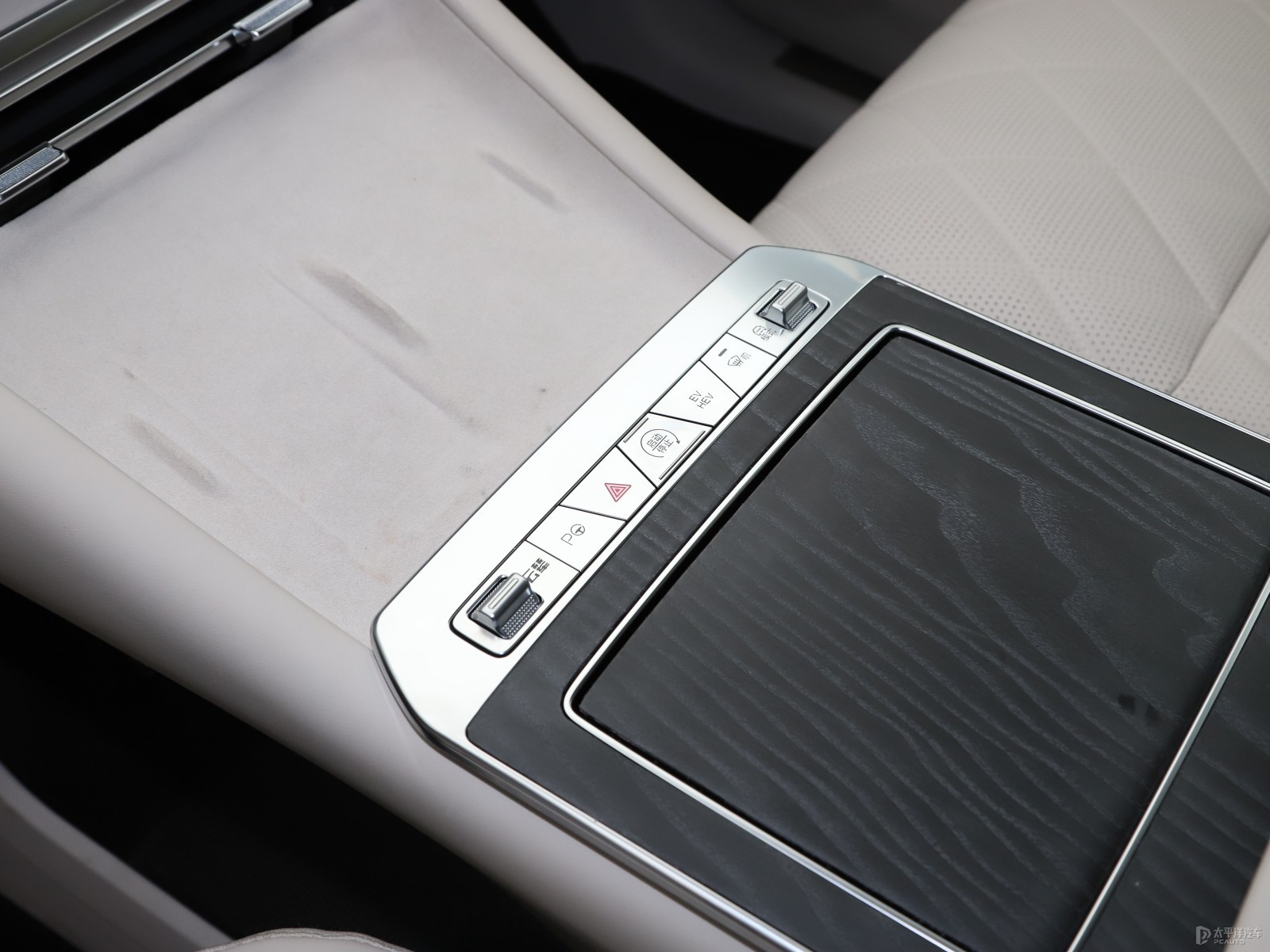 大唐内饰高清大图