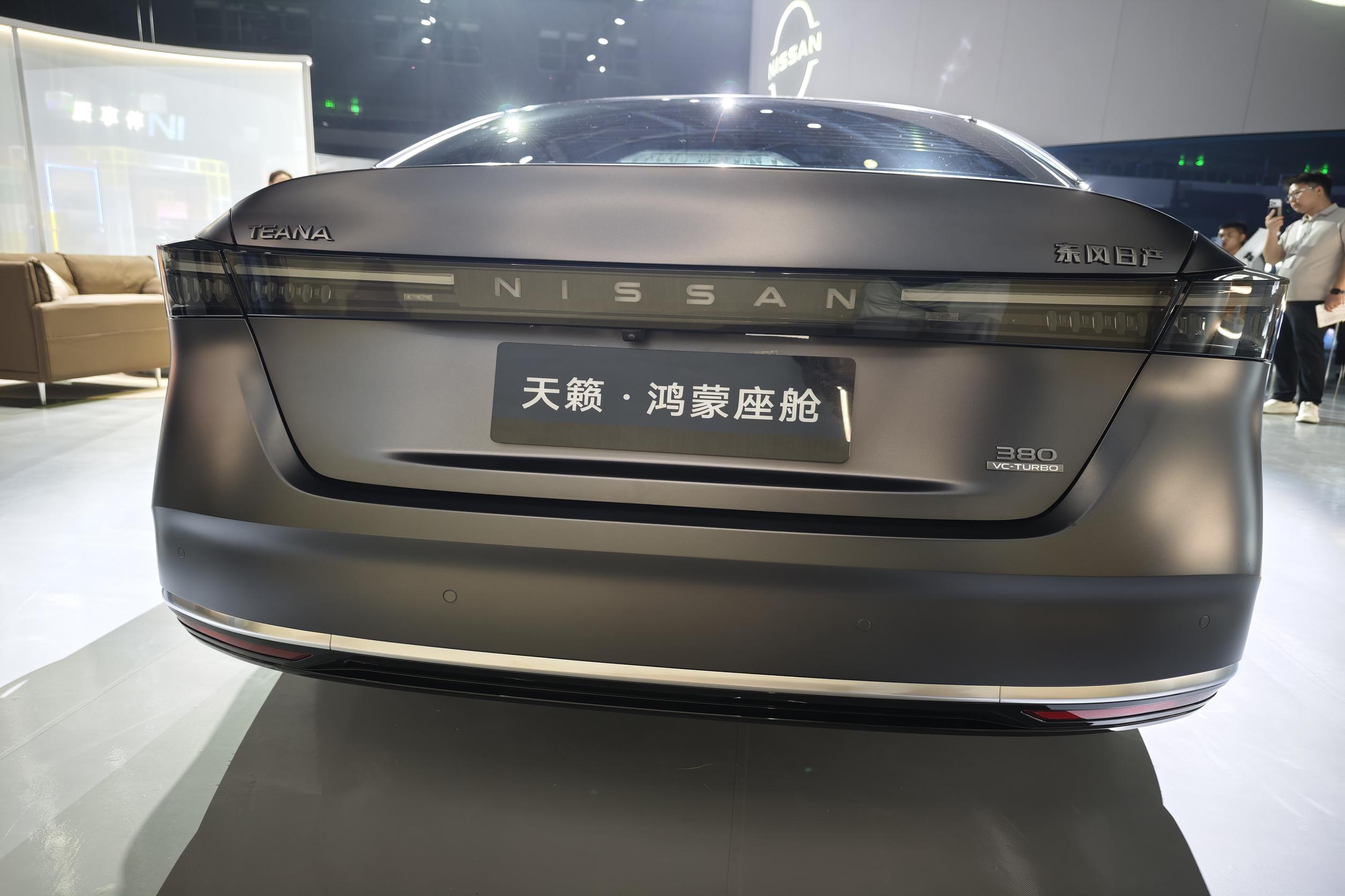 b9ffc4c7f9e4488f9528a7d219e10c2c~2508x0