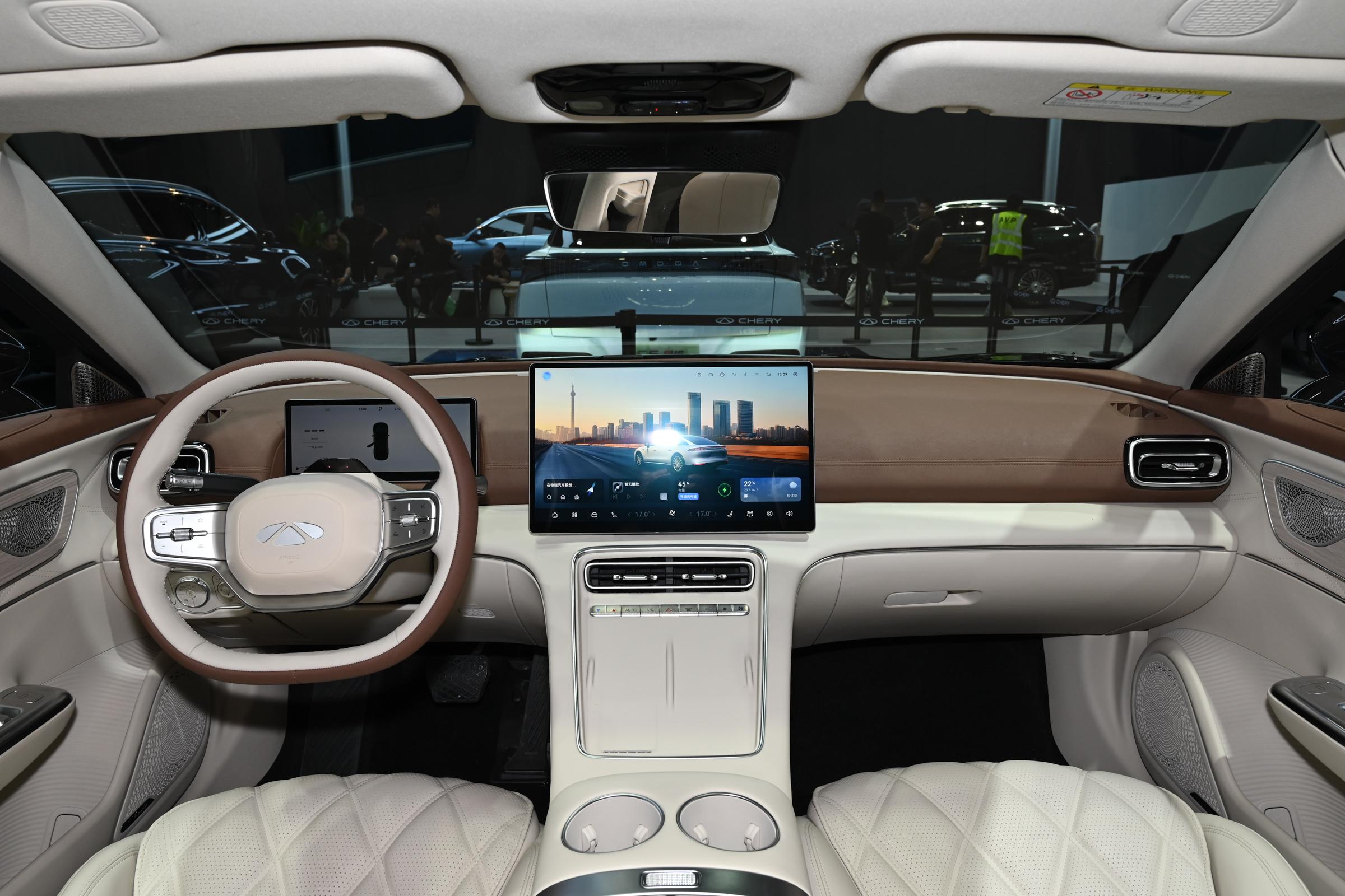 f6460eafa81248219ce663838241013a~2508x0