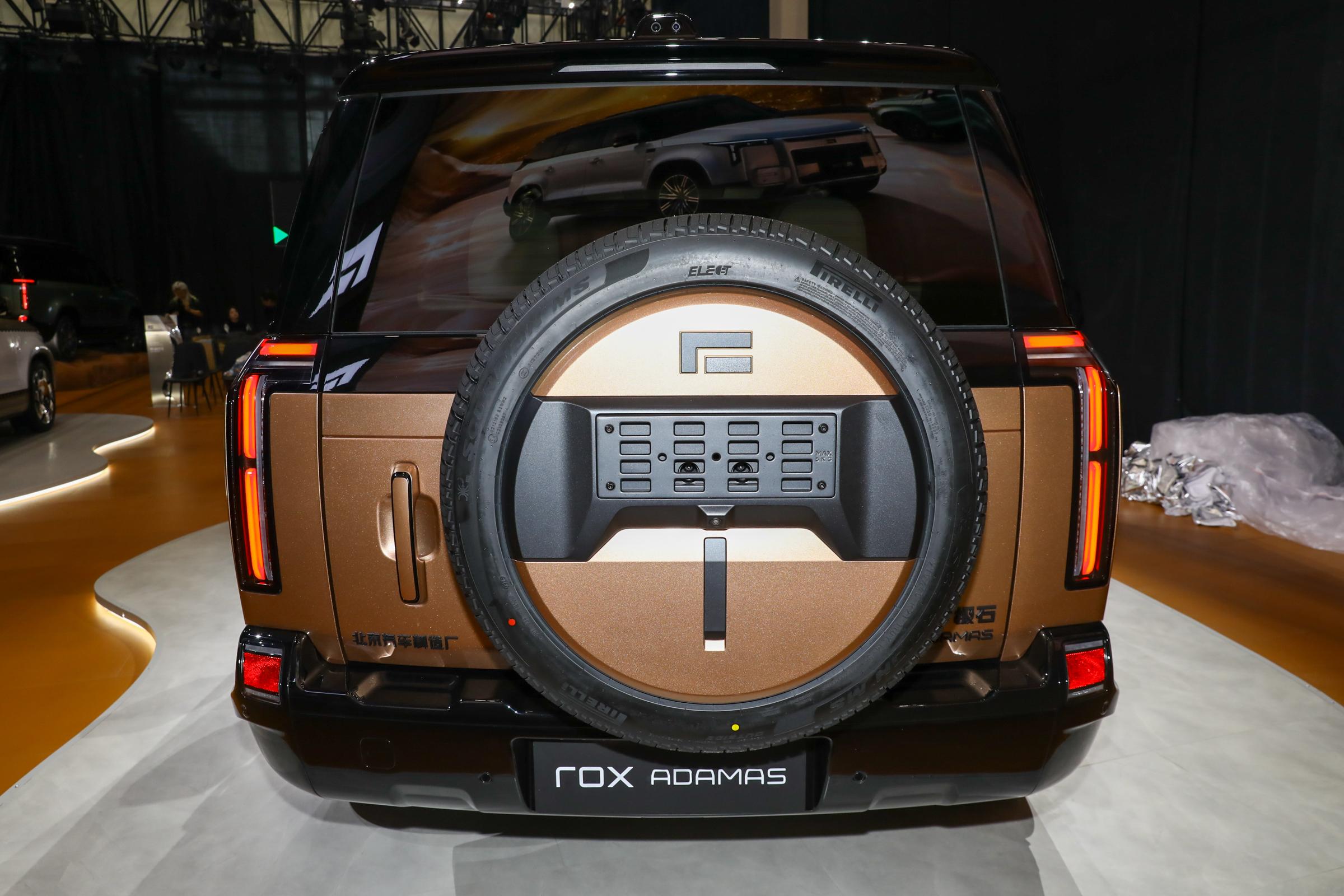 e8a5ac9811e64e55b30895bcfa46881c~2508x0