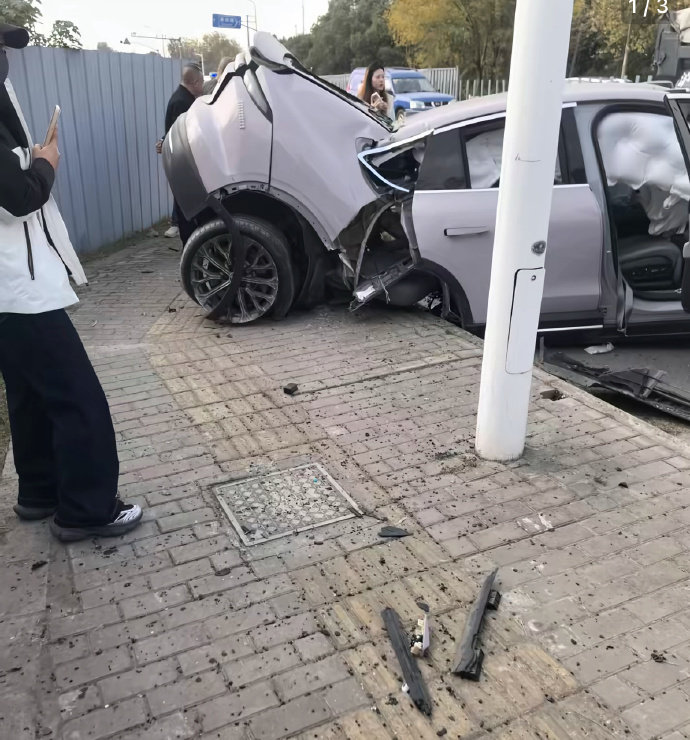 007EnvcWgy1i7wcwwin07j30x60zkdth