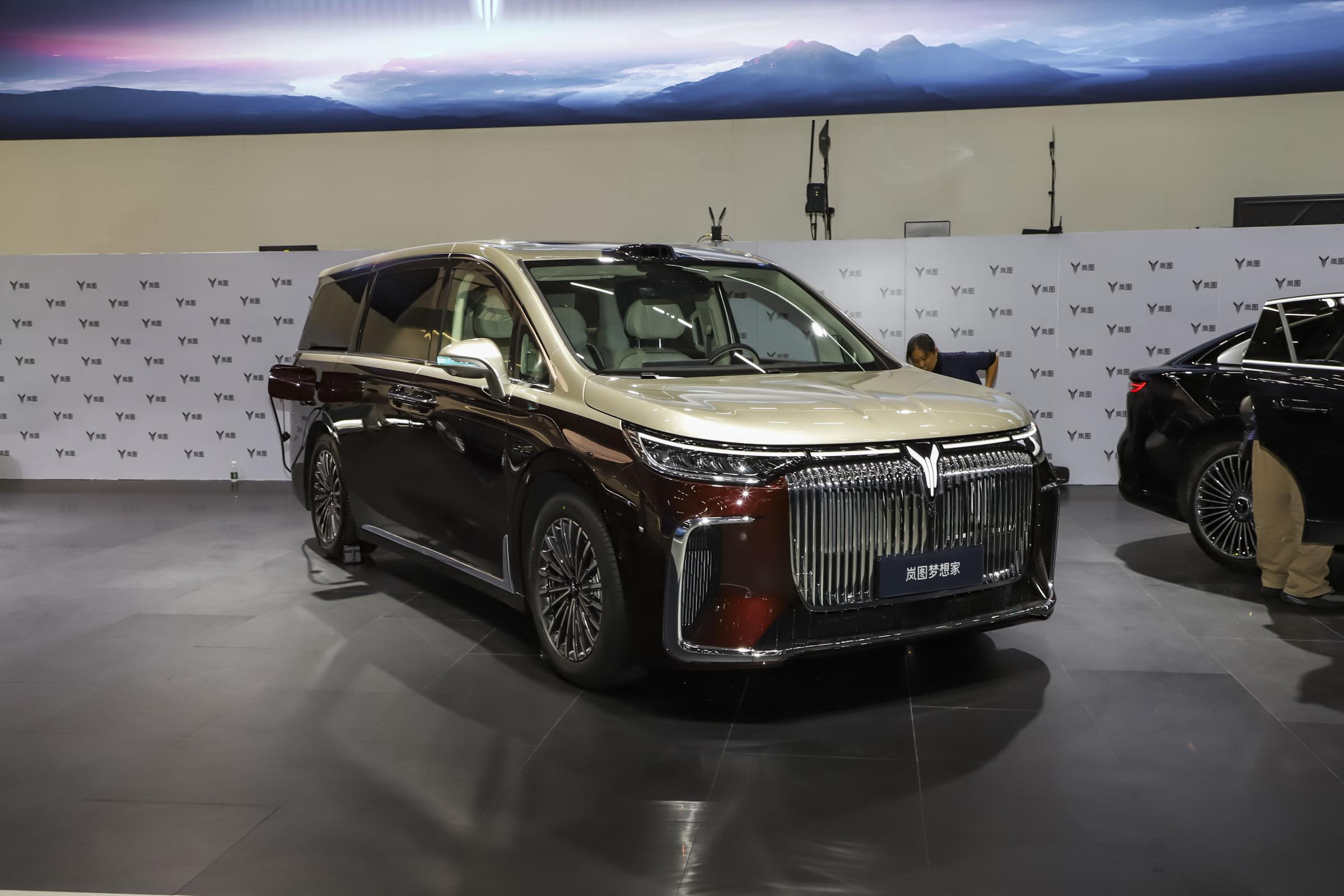 b92ba157c5cd48f09d13b5a1aa0d5a89~2508x0