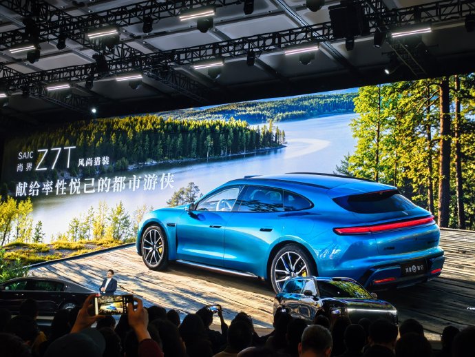 bf955988gy1iauyed6wwfj21400u07el