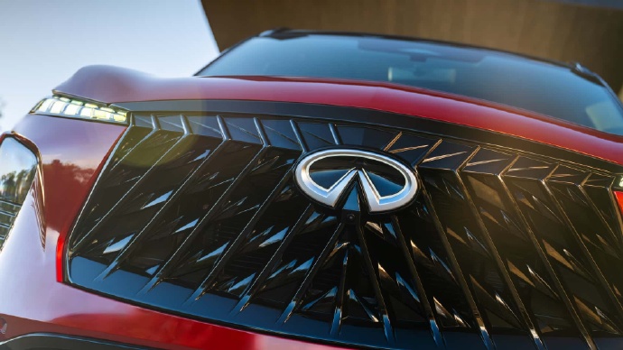 7028513fly1ibl72f8j9pj21hc0u0afj