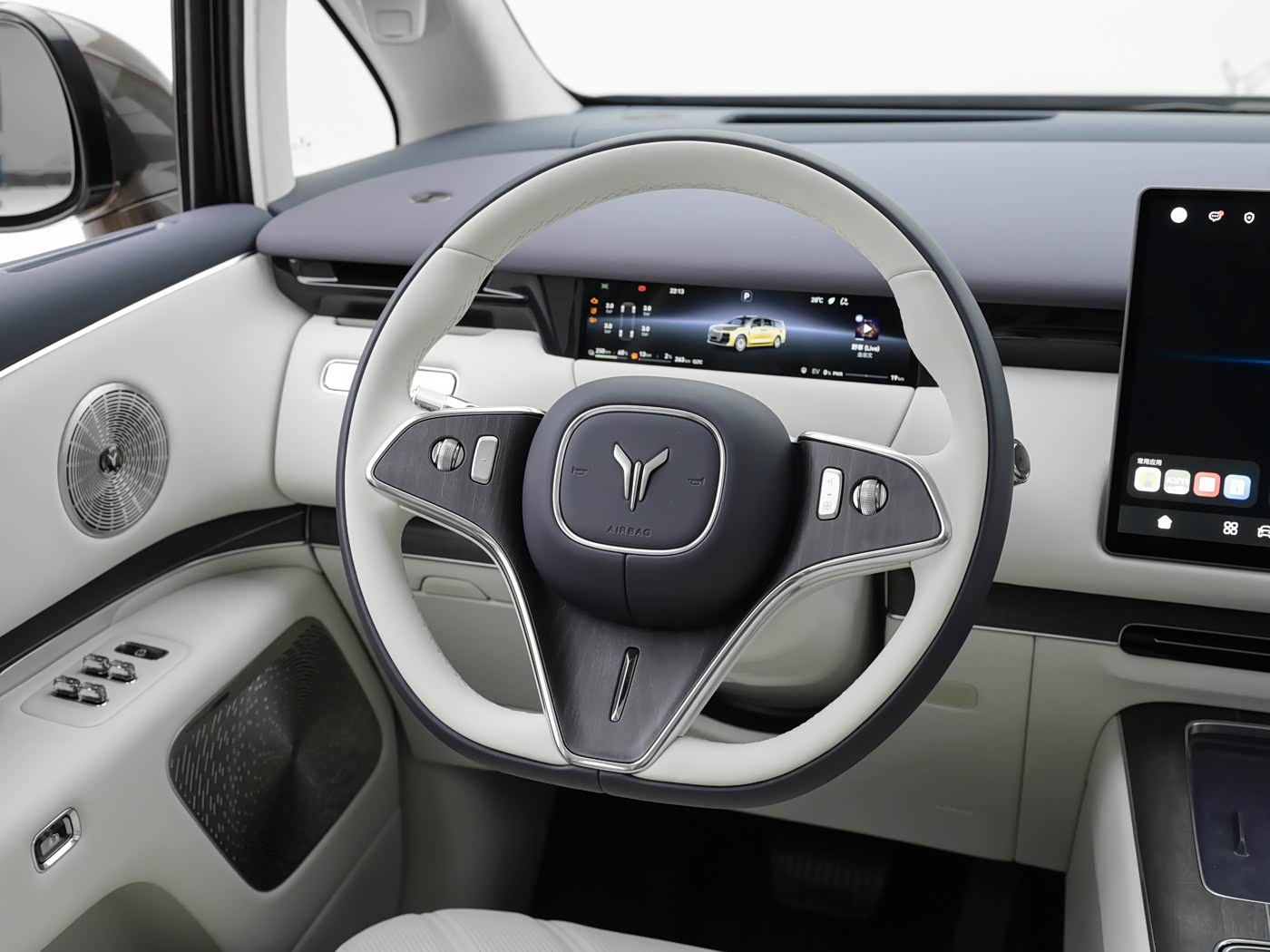 1400x1050_autohomecar__ChxpWGqCsYaATftkAEkQpfD5wCw532